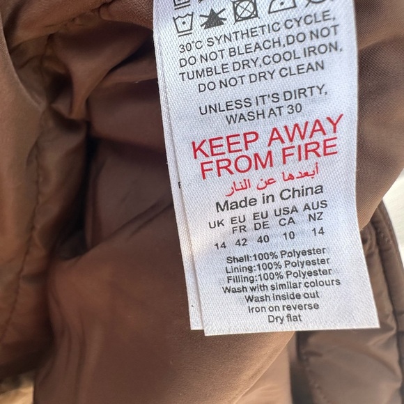 PrettyLittleThing Brown Quilted Robe - Picture 8 of 9